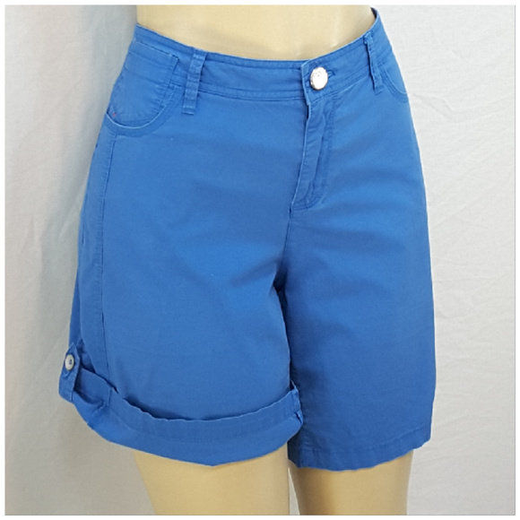 DKNY JEANS, Flat Front Shorts, size 12 - Picture 6 of 8